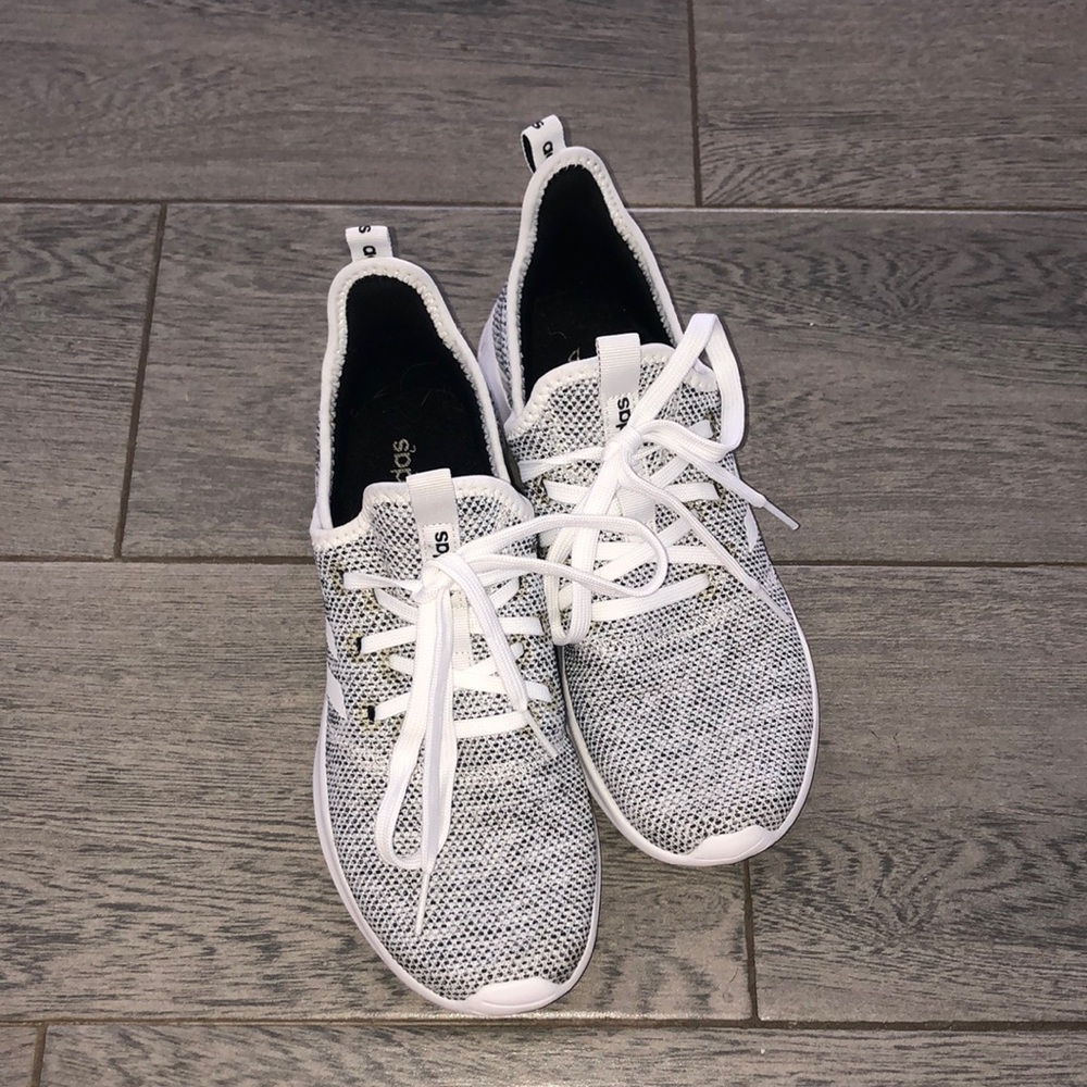 Adidas - 7 1/2 Women’s Athletic Shoes